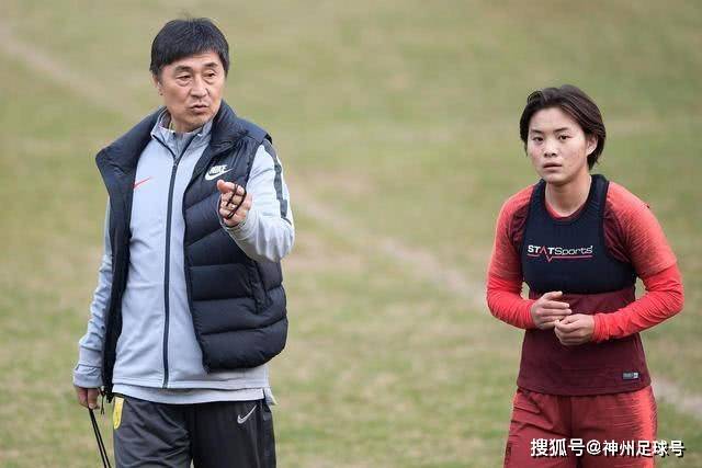 拉塞尔26分詹姆斯19+11+8 湖人胜雷霆再回第九
